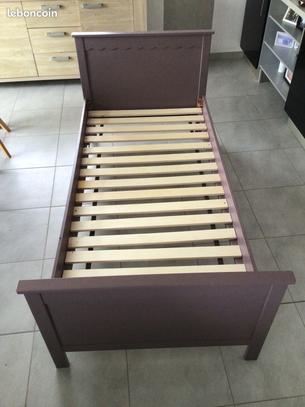 Lit 1 place (image 1)