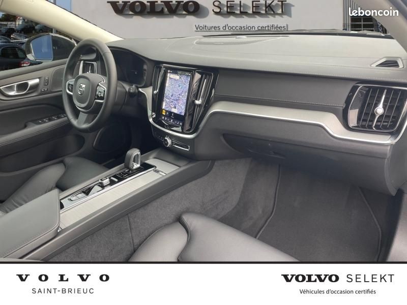 Volvo V60 B4 197ch Ultra Style Dark DCT 7 (image 6)