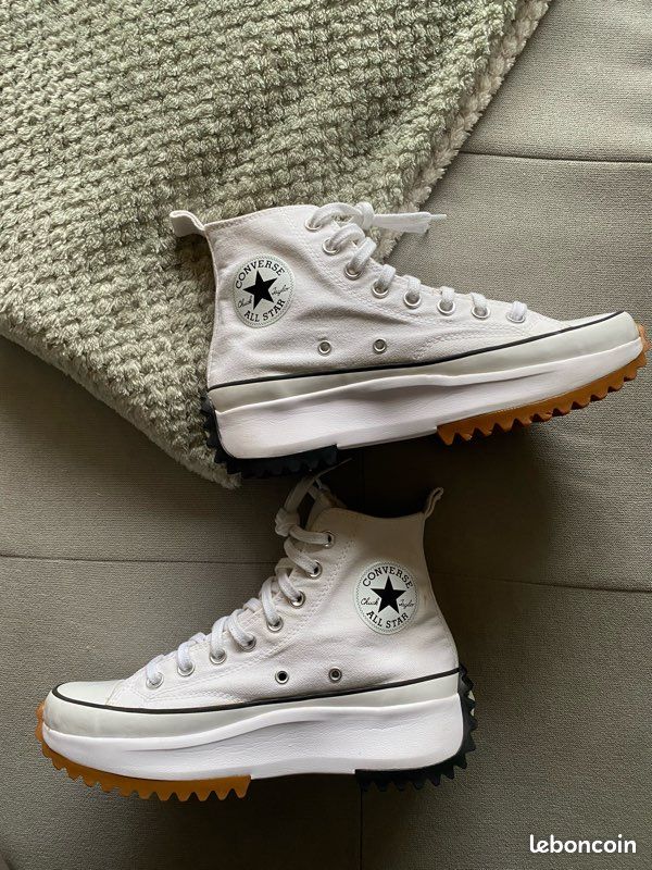 Converse Run star hike (image 1)