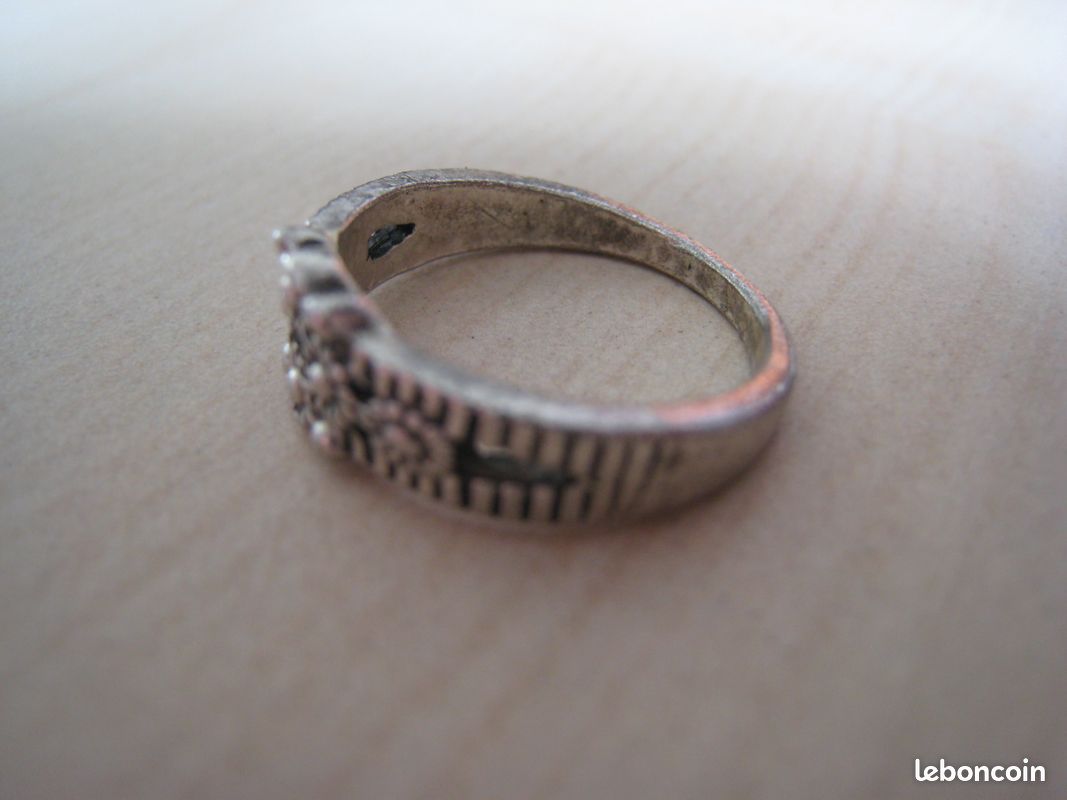 Bague Ancienne Ajourée En Métal Argenté - Taille 54 - XIXe Siècle - Occasion