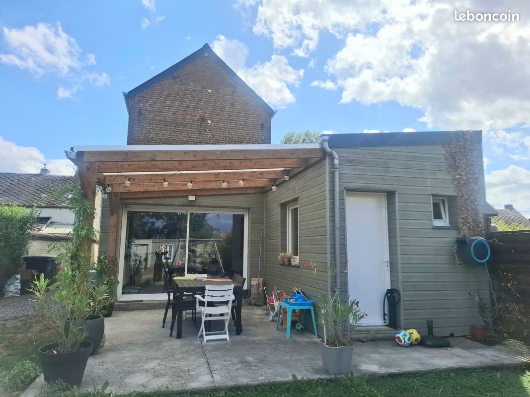 Maison 6 pièces 150 m² · à Ferrière-la-Grande · 150 m² · 212 000 €