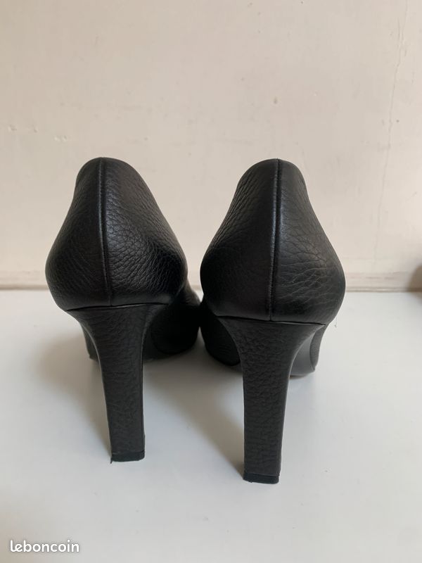 Escarpins Gucci pointure 40 (image 3)