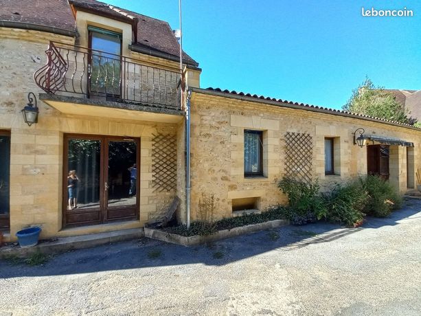 Propriété 67 pièces 2300 m²