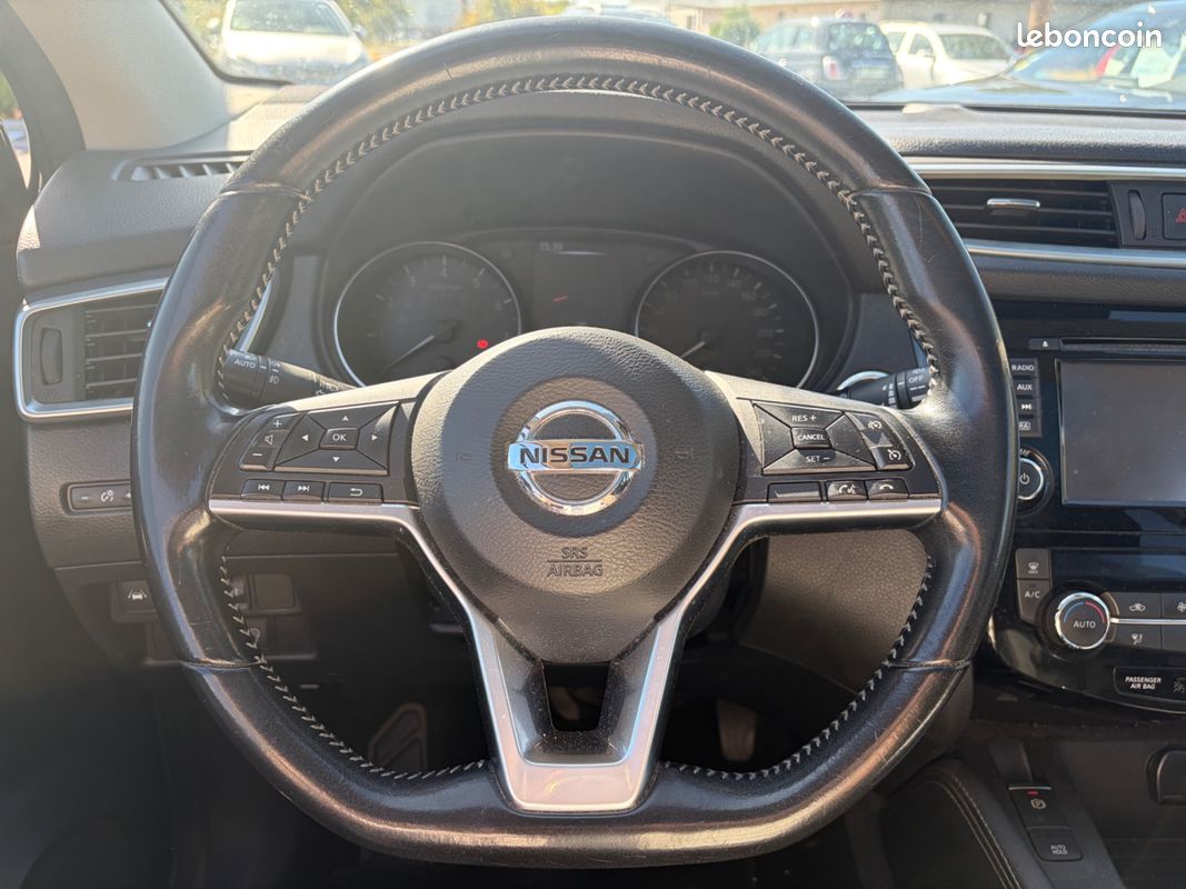 NISSAN Qashqai GENERATION-II 1.2 DIGT 115 N-CONNECTA 2WD (image 4)