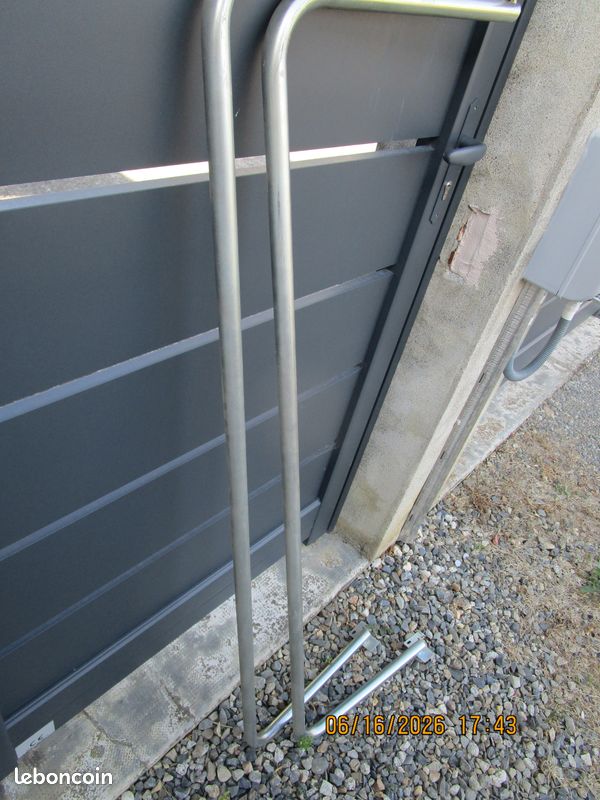 Barre inox pour penderie (image 2)