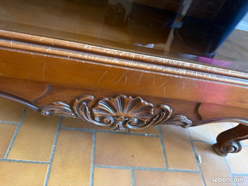Vitrine (image 2)