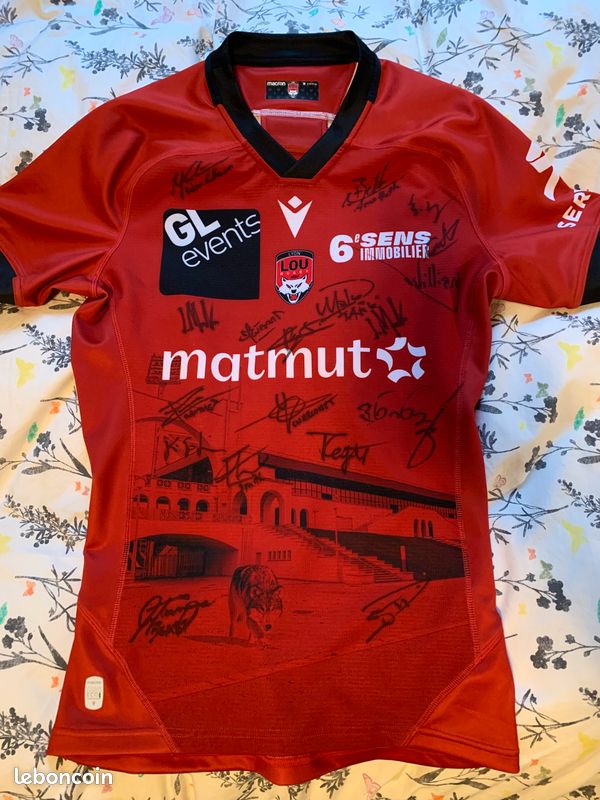 Maillot de rugby dédicacé par l'équipe du LOU saison 2022/2023