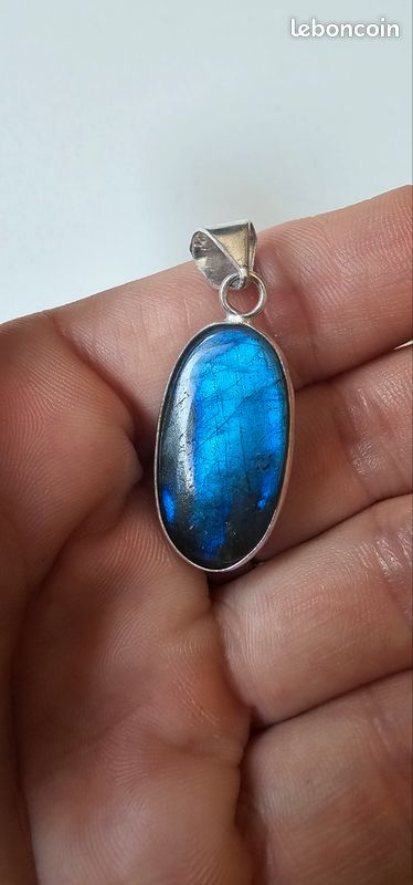 Pendentif en labradorite (image 2)