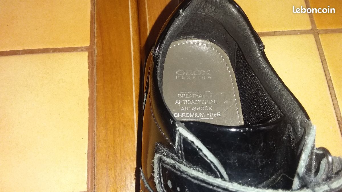 Chaussures GEOX en cuir verni pour fillette T 34 (image 3)