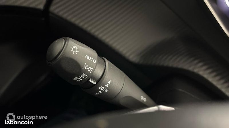 Peugeot 2008 1.5 BlueHDi 130ch S&S Allure EAT8 (image 23)