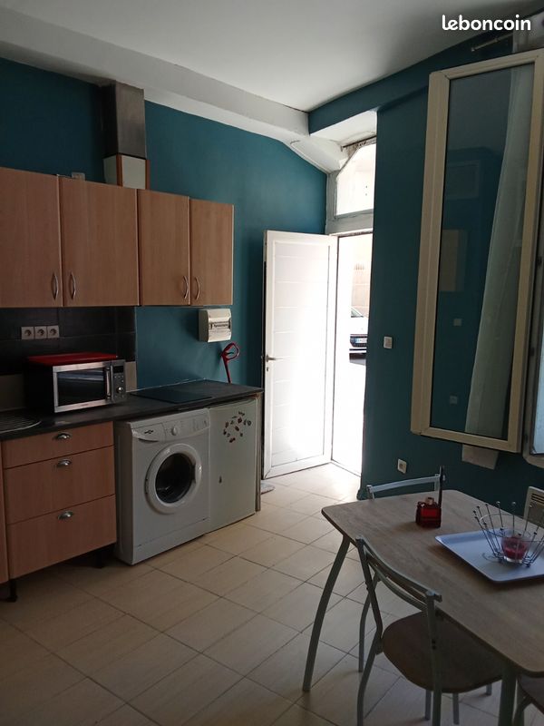Appartement 1 pièce 27 m² · à Béziers · 27 m² · 425 €
