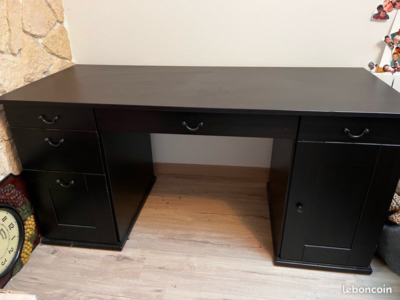 Bureau IKEA noir (image 1)