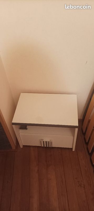 Lit 90 (image 3)