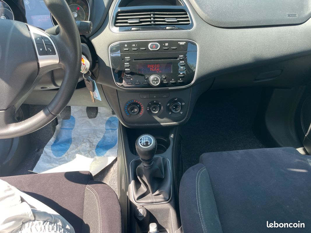 Fiat punto iii (3) 1.2 8v 69 italia 5p (image 9)