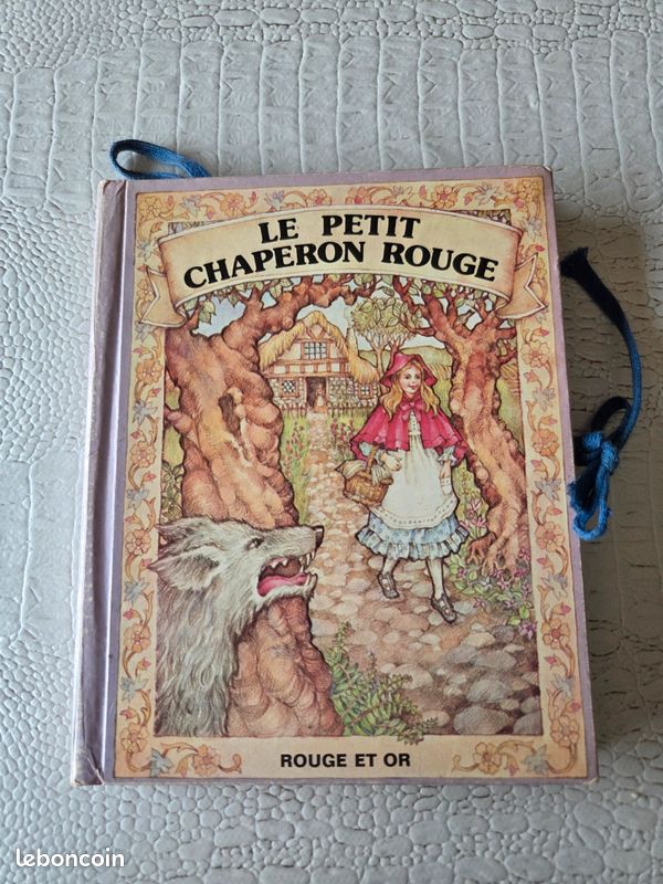 Tirelire Petit Chaperon Rouge _ Lilliputiens - Jeux & Jouets