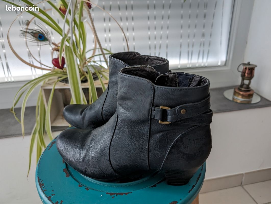 Divers Bottes, Boots, chaussures, Baskets (image 6)