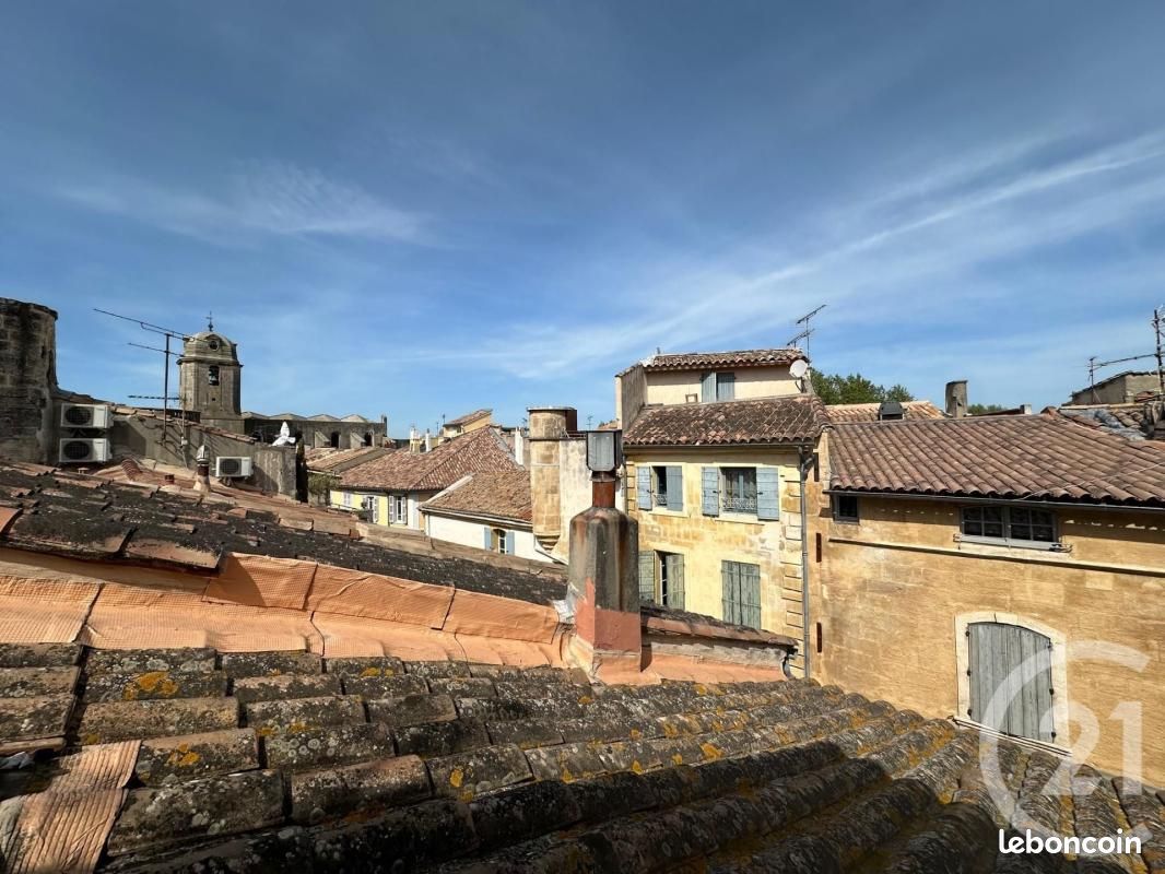Immeuble 173 m² Arles (image 1)
