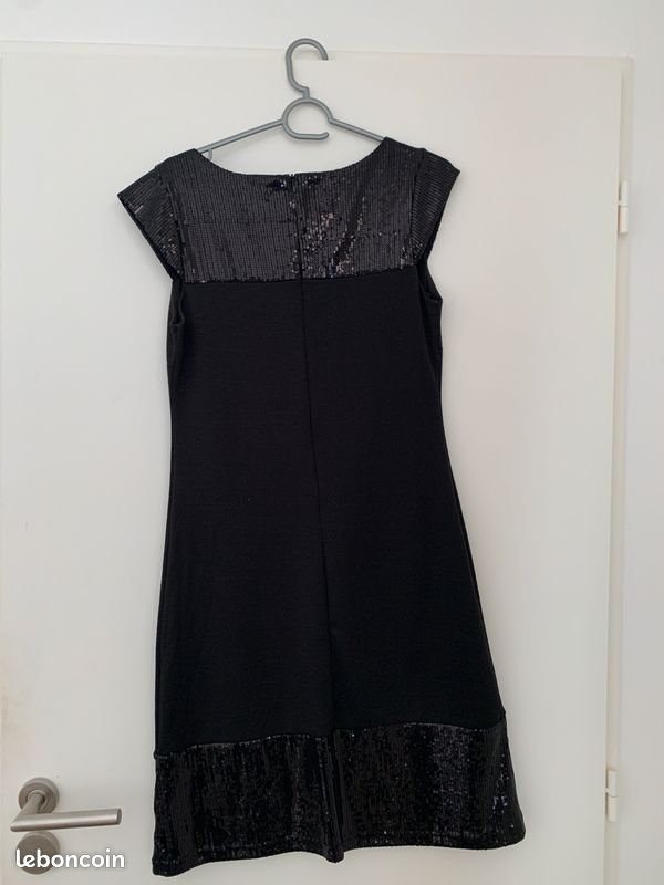 Robe Noir à sequins (image 2)