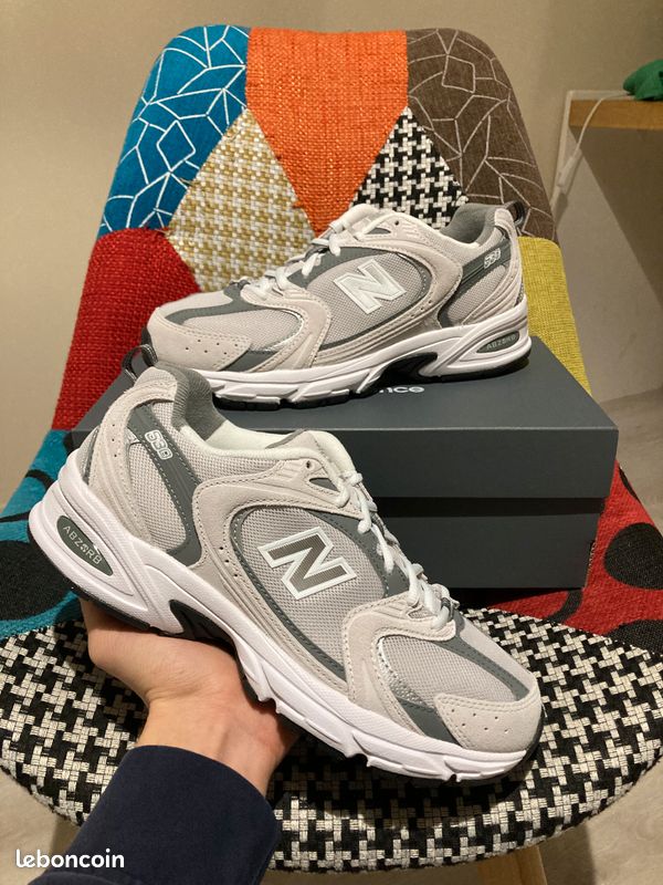 Baskets Basses Femme New Balance 530 Grey Matter Taille 40