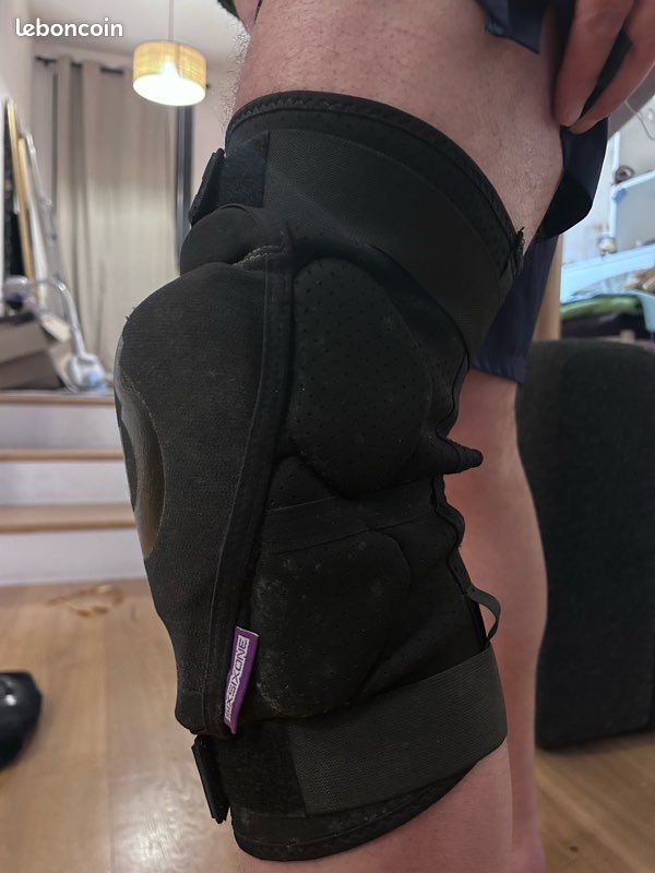 VTT Genouillère sixsixone kyle strait knee taille 1 porté 1 semaine (image 3)