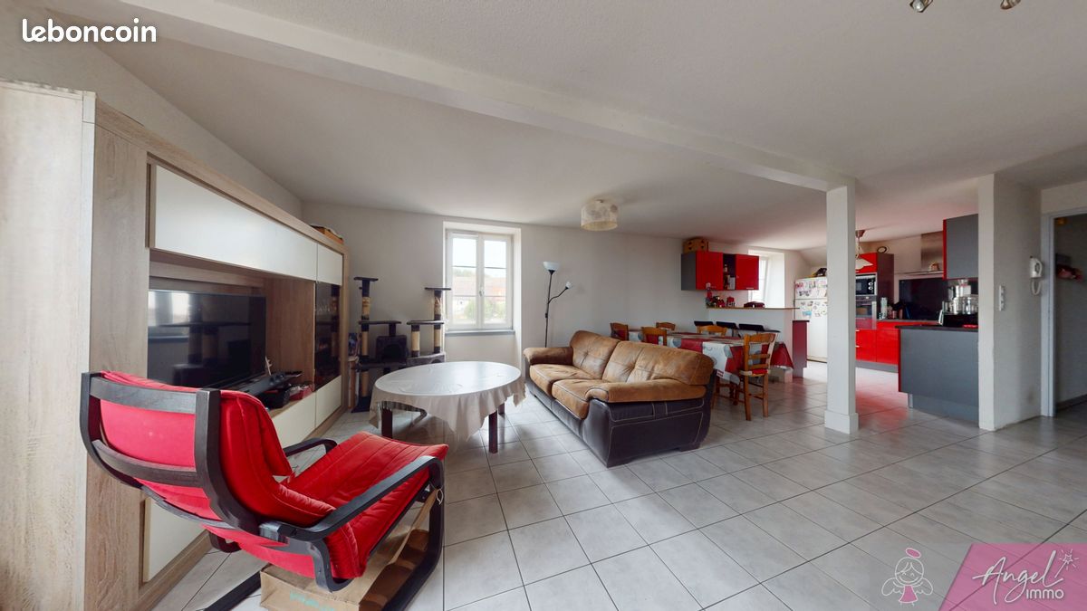 Appartement 4 pièces 95 m² · à Orchamps · 95 m² · 142 000 €