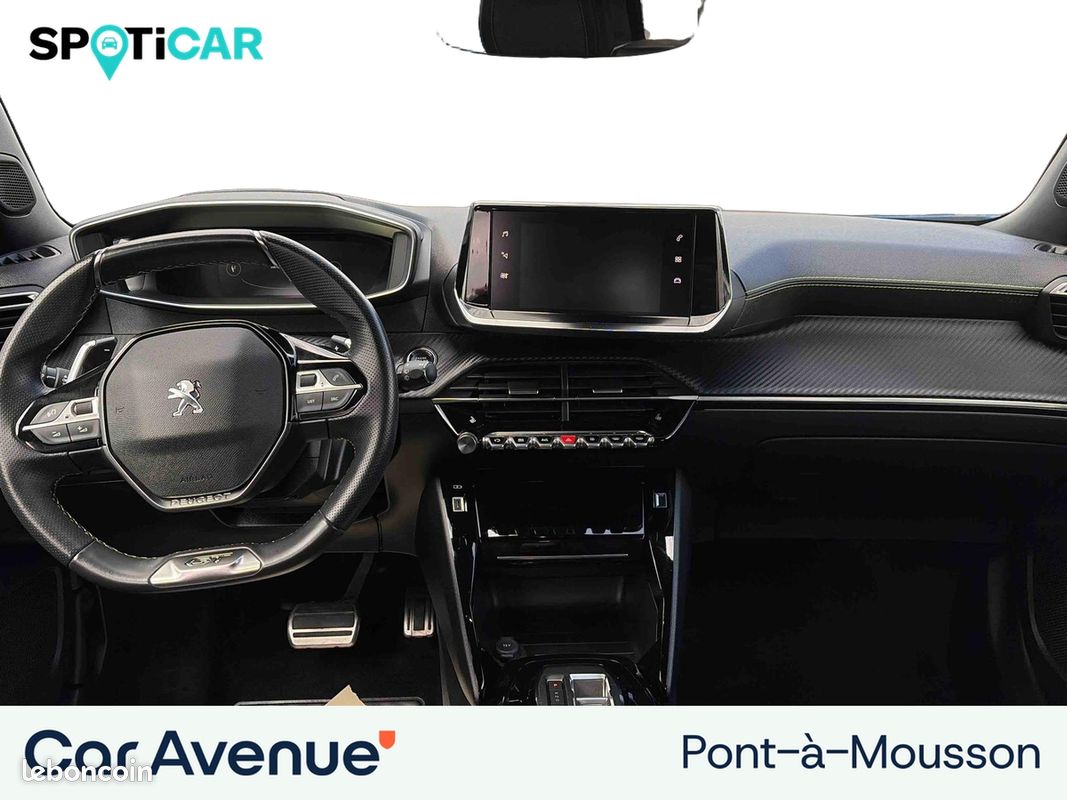 PEUGEOT 2008 PureTech 130 S&S EAT8 GT (image 9)