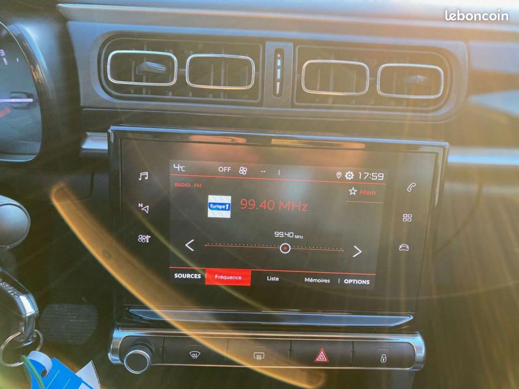 CITROEN C3 Shine - 1.2 PT - 110 - EAT6 - Radars Arrière + MirrorLink (image 14)