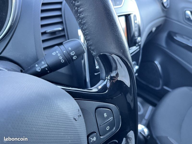 Renault CAPTUR 1.2 TCE 120CH STOP&START ENERGY INTENS EDC EURO6 2016 (image 12)