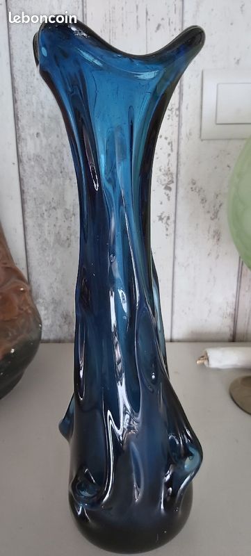 Joli vase en verre soufflé Murano (image 2)