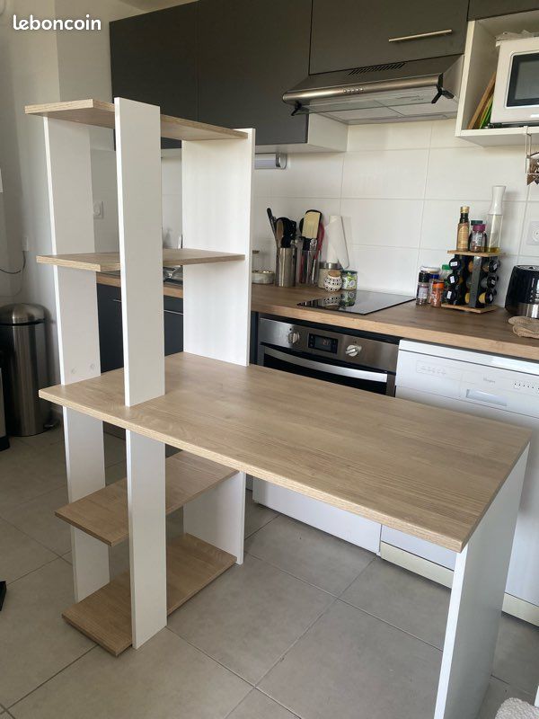 Bureau (image 2)