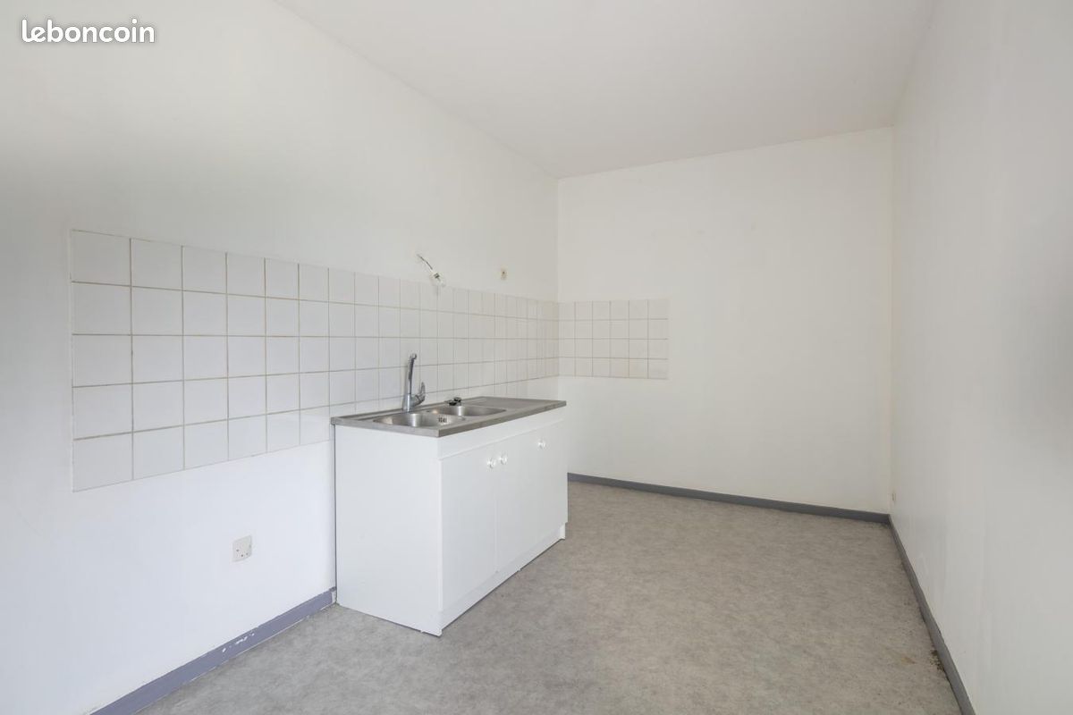 Appartement 3 pièces 73 m² · à Voiron · 73 m² · 115 000 €