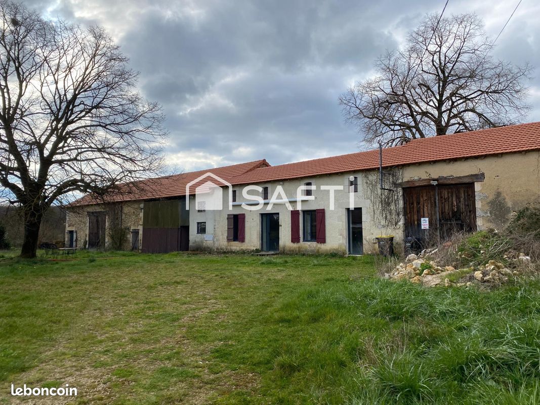 Maison 3 pièces 94 m² · à Lhommaizé · 94 m² · 200 000 €