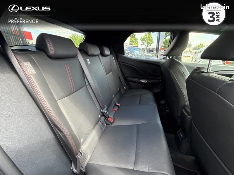 Lexus LBX 1.5 136ch Emotion 2WD (image 13)