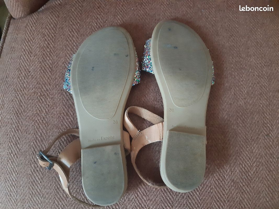 Sandales plates en cuir pailletées multicolores (image 6)