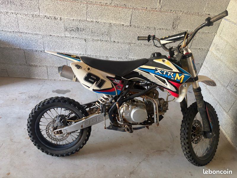 Motocross pour pièces (image 1)