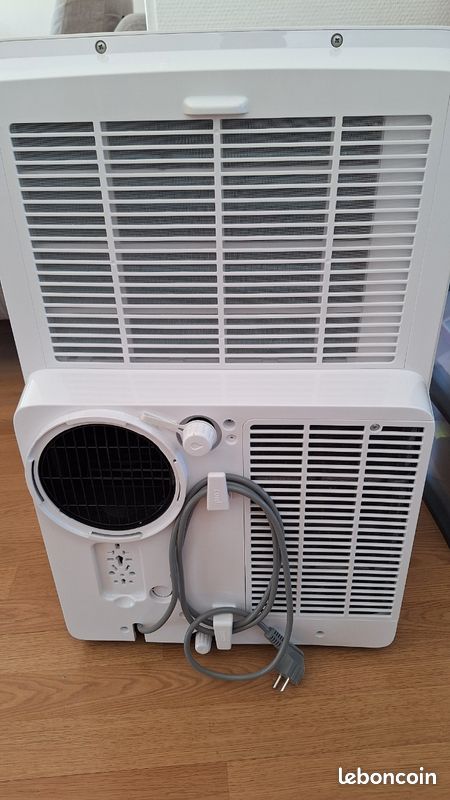 Climatiseur mobile réversible Essentiel B ECMR121S