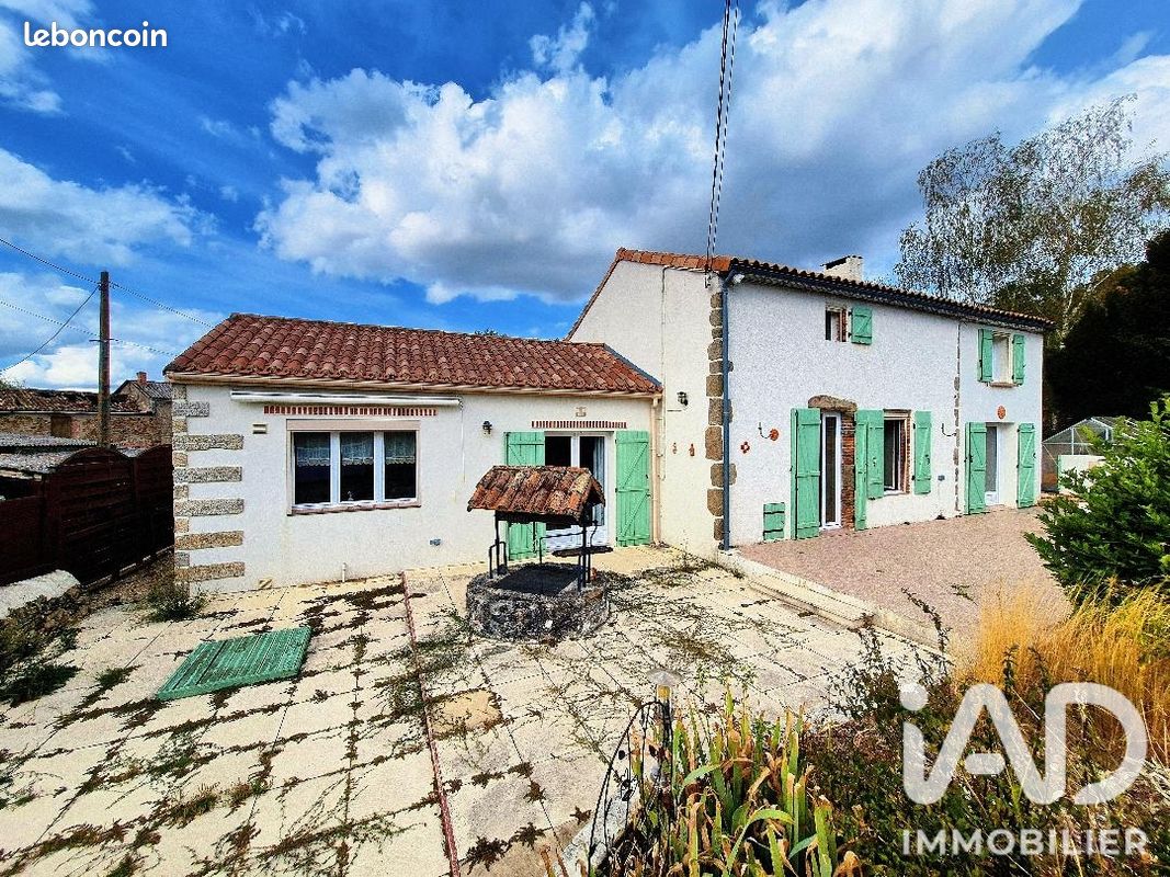 Maison 7 pièces 131 m² · à Argentonnay · 131 m² · 155 500 €