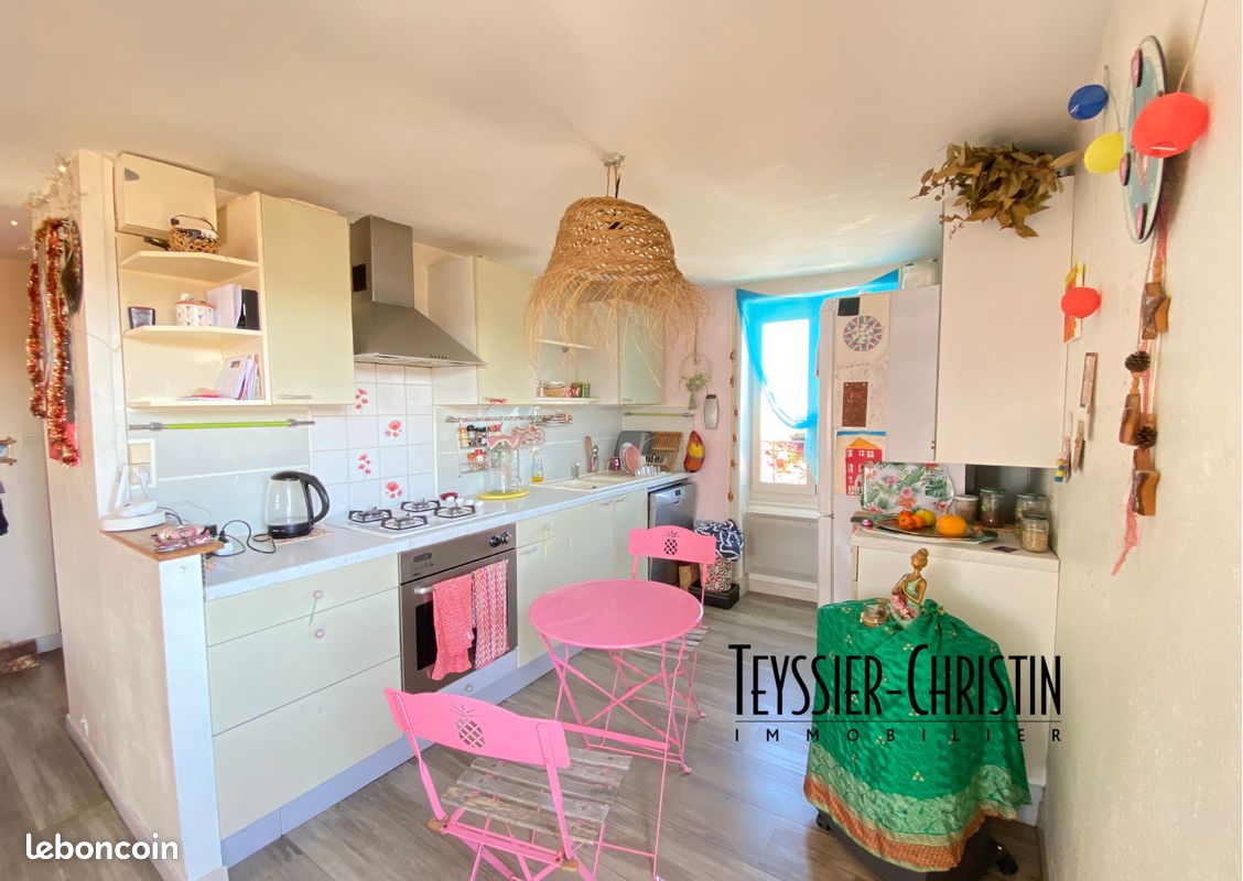 Appartement 2 pièces 43 m² · à Thurins · 43 m² · 110 000 €