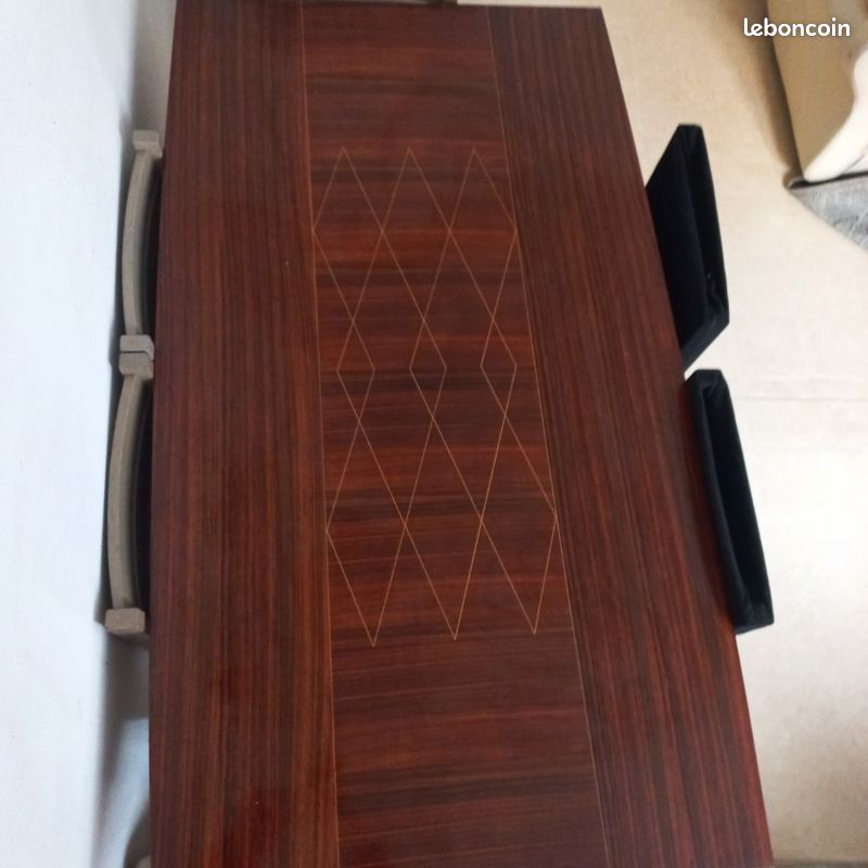 Table a manger (image 1)