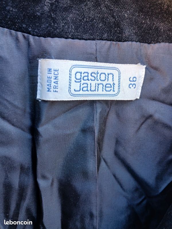 Manteau Rouge Gaston Jaunet Vintage Années 70 - Laine, Col Large, Matelassé - Made In France
