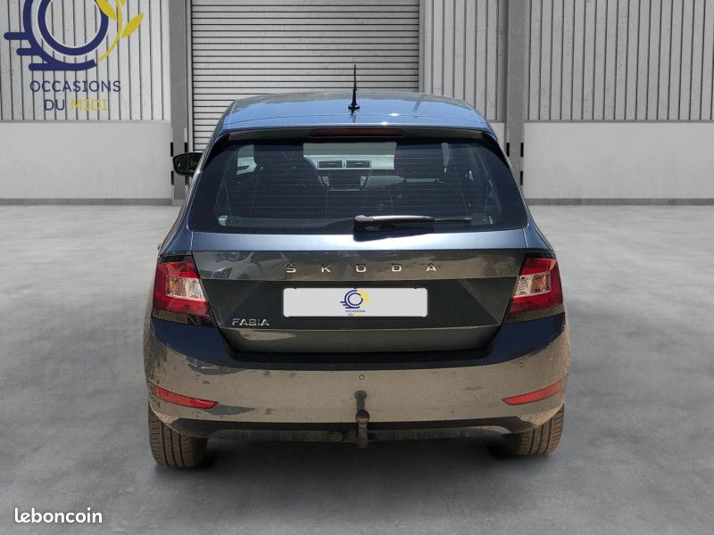 Skoda FABIA 1.0 TSI 95CH AMBITION (image 2)
