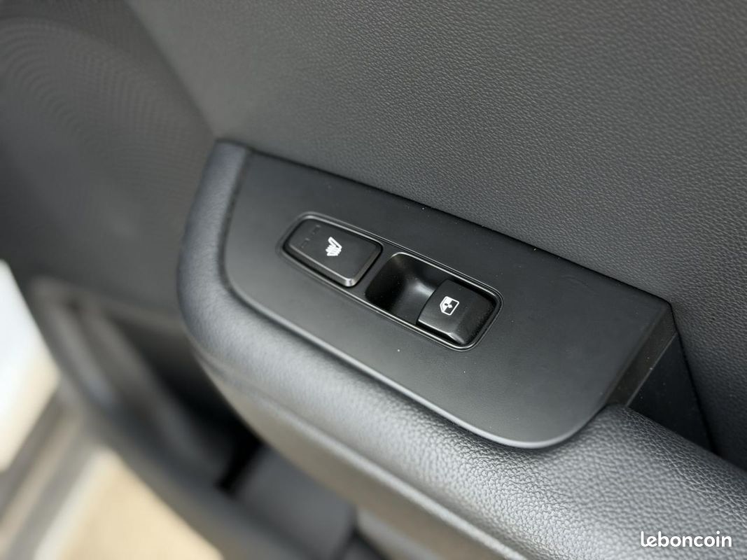 KIA XCEED 1.6 CRDi MHEV 136 DCT Premium (image 21)