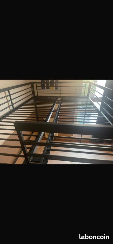Lit mezzanine (image 3)