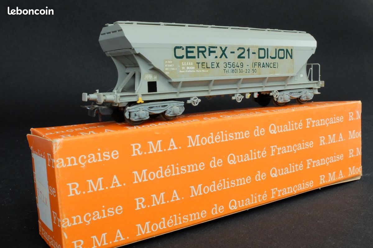 JOUEF - HO : 2 wagons marchandises, avec boites d'origine - 81386567