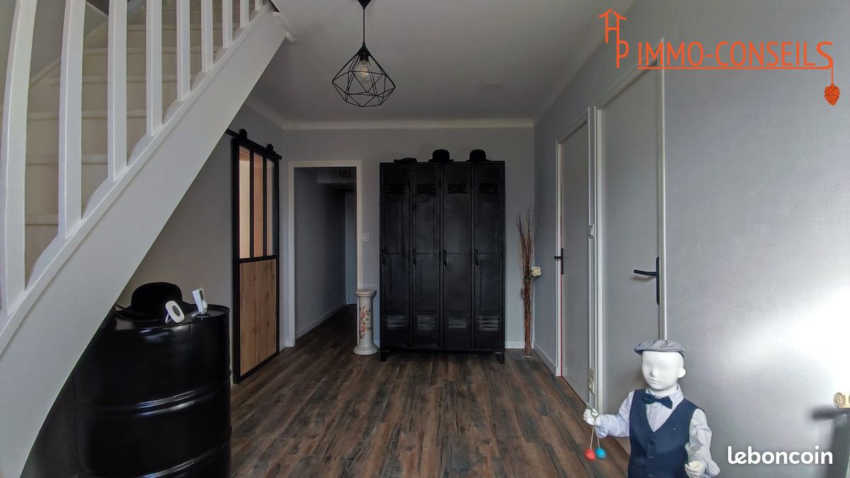 Maison 5 pièces 141 m² · à Fay-de-Bretagne · 141 m² · 295 400 €
