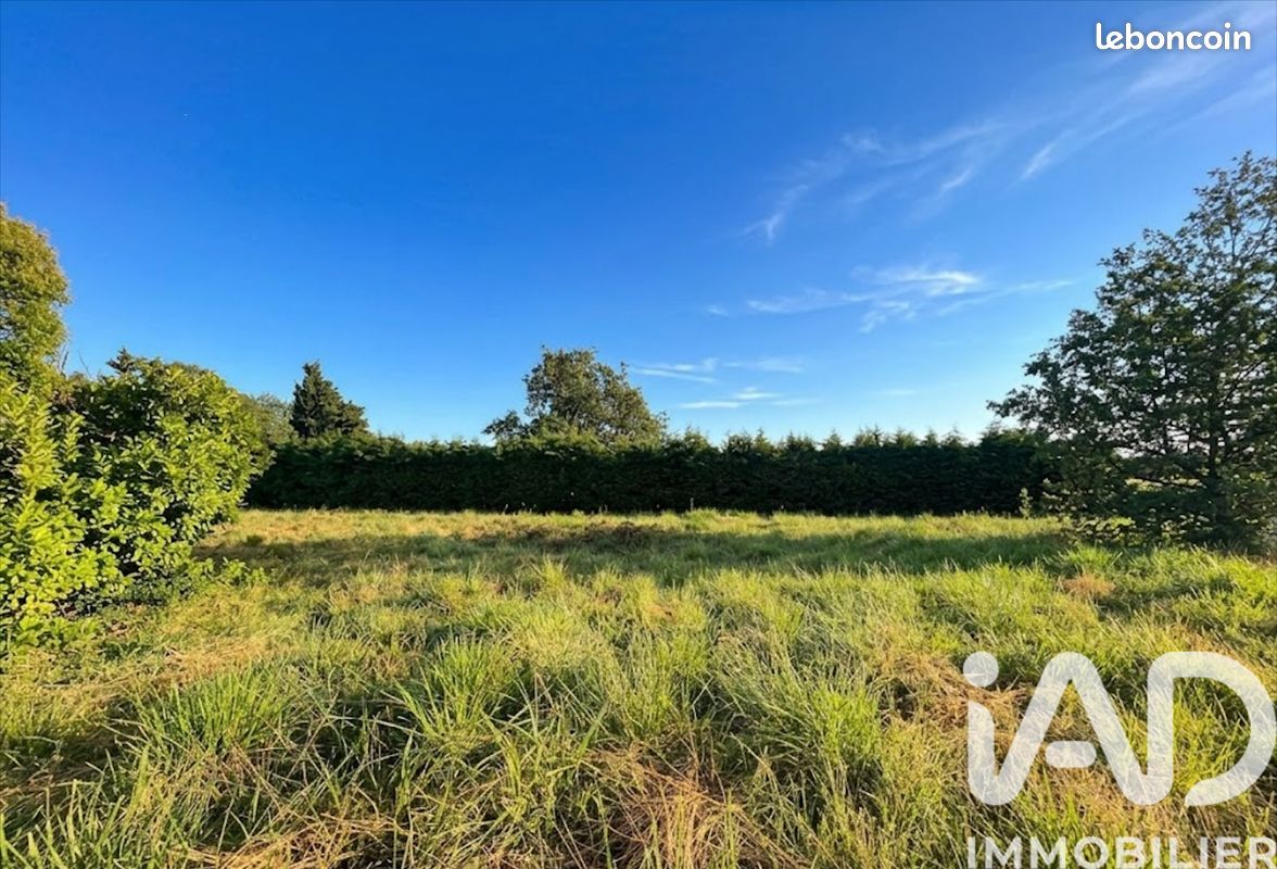Terrain 563 m² · à Aussonne · 563 m² · 130 000 €