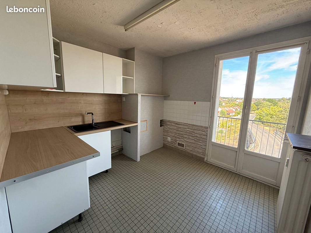Appartement 3 pièces 69 m² · à Moulins · 69 m² · 620 €/mois