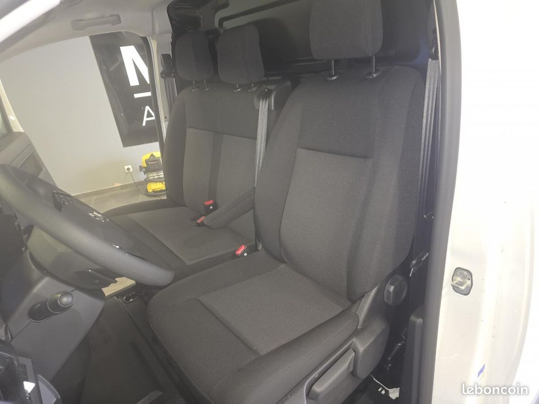 OPEL VIVARO M 2.0 BlueHDi - 180 - BV EAT8 (image 19)