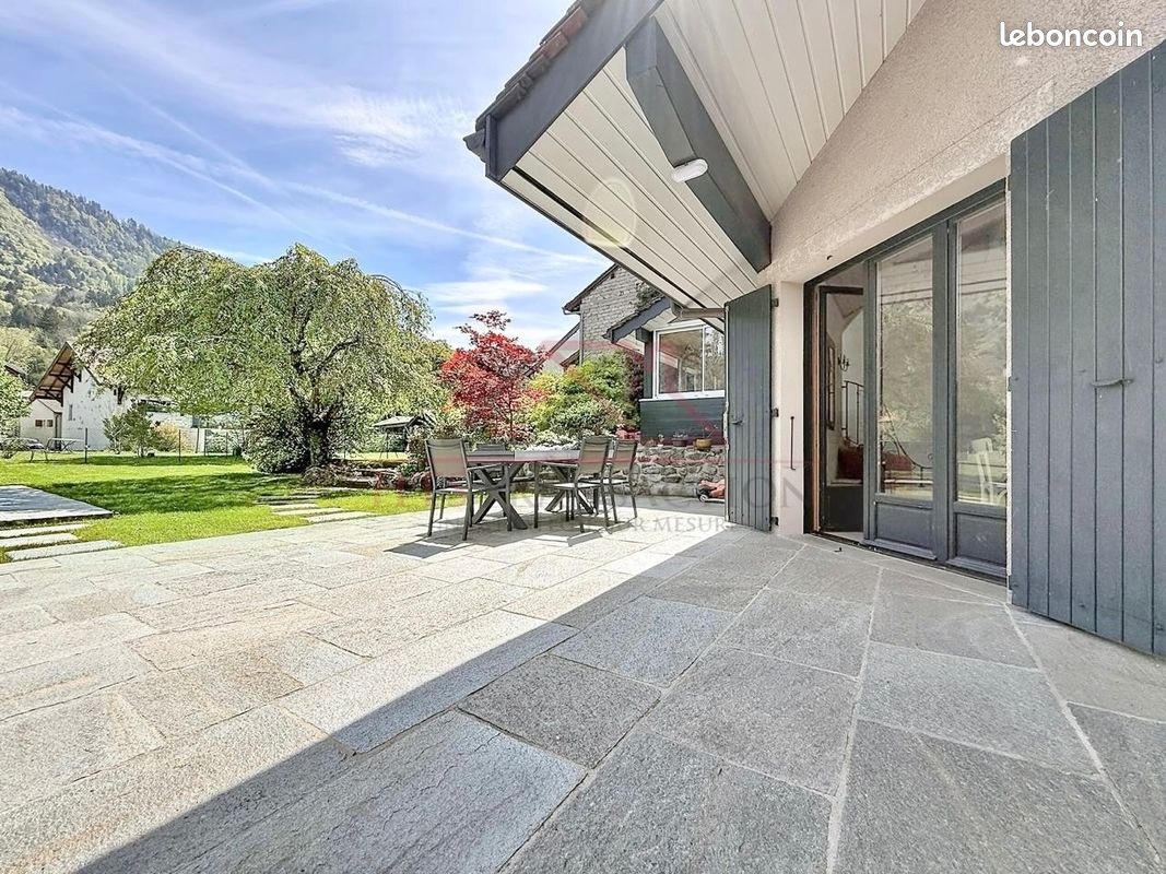 Maison 5 pièces 185 m² · à Cervens · 185 m² · 599 000 €