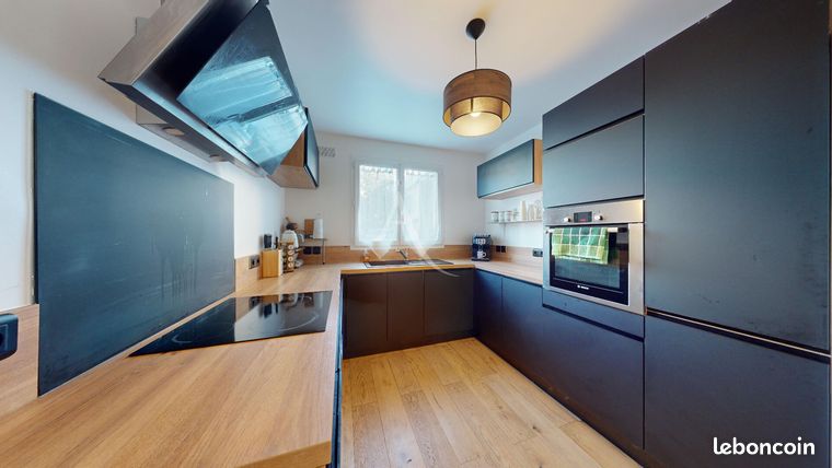 Maison 6 pièces 147 m²